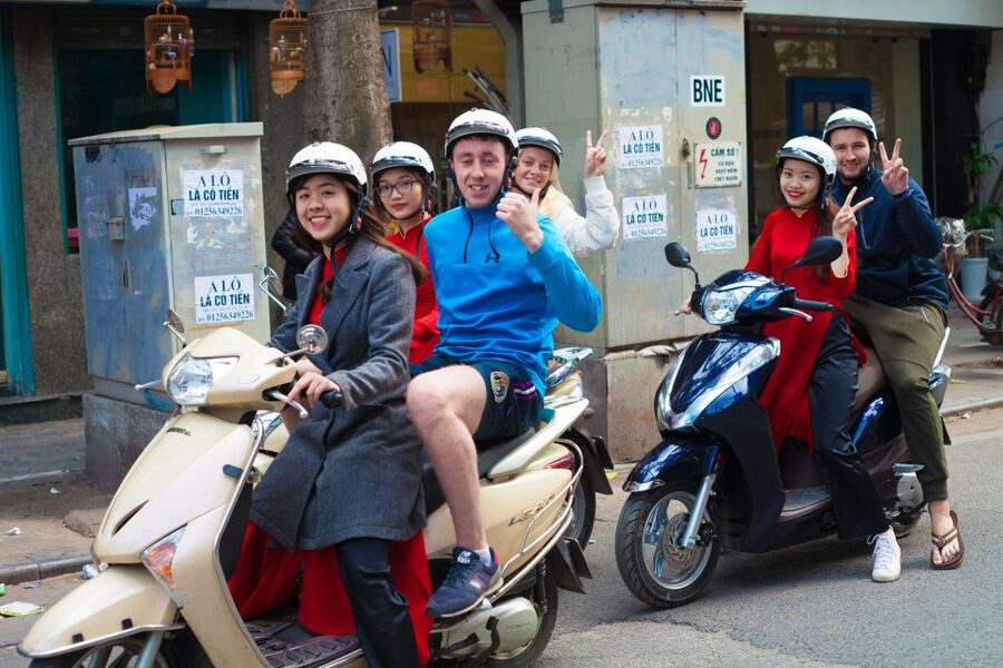 Hanoi: City Sightseeing Motorbike Tour - Temple of Literature: walking Vietnam’s early university campus