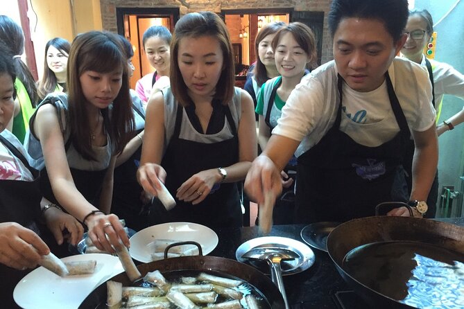Hanoi Cooking Class and Market Tour with Chef Tien - Your 5-Dish Cooking Plan: What the Experience Builds in 3.5 Hours