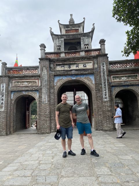 Hanoi Countryside Bike Tour: Red River Culture & Daily Life - Co Loa ancient capital and its temple stop