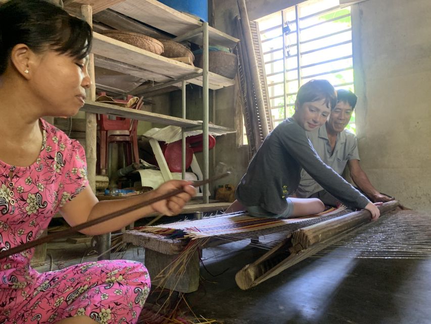 Hanoi Countryside Bike Tour: Red River Culture & Daily Life - Hanoi coffee culture: an easy finish after 35 km