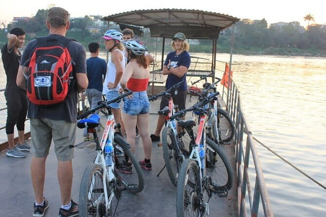 Hanoi Countryside By Bike & Local House and Food Tasting - A local house and tea: seeing daily life, not just looking at it