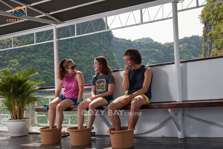 Hanoi: Cozy Halong Bay Overnight Cruise with Meals - Pearls, Kayaking, and Exploring Beyond the Big Stops