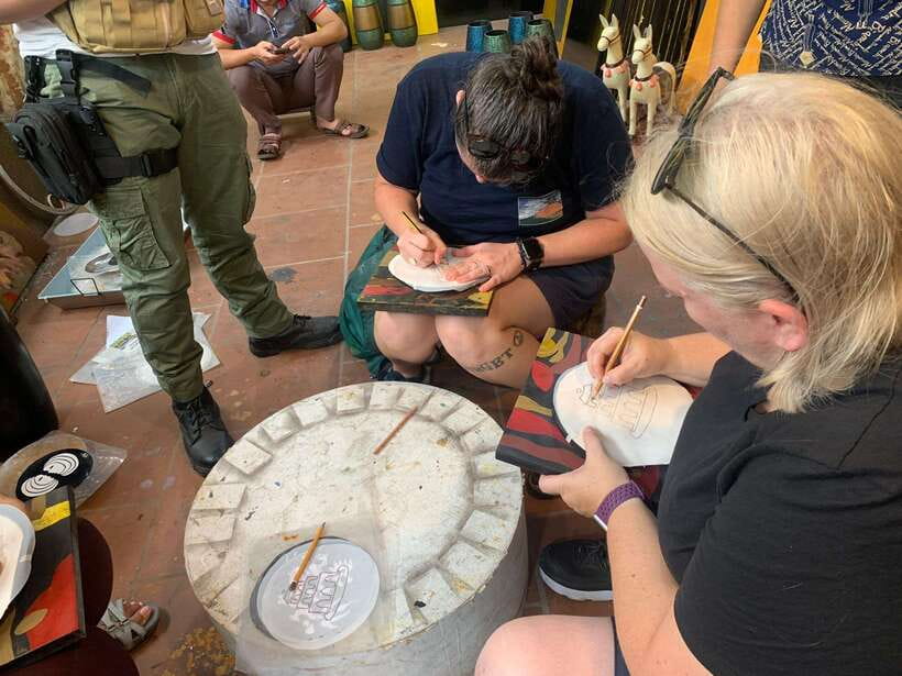 Hanoi Craft Village: Conical Hats, Incense, and Train Street - Lunch and home-style tasting: what you gain beyond feeding yourself