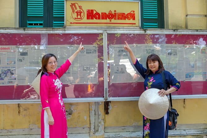 Hanoi Cyclo and Street Food Tour - Food on This Tour: Pho/Banh Mi, Bun Cha, Desserts, and Coffee/Tea