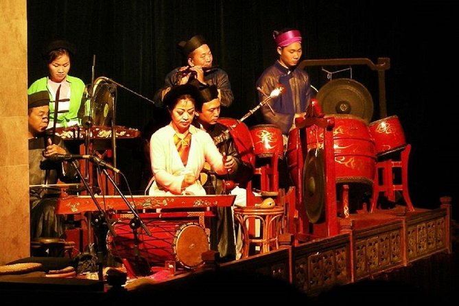 Hanoi Cyclo City Tour Including Water Puppet Show - Hàm Long Church: Gothic details without extra walking