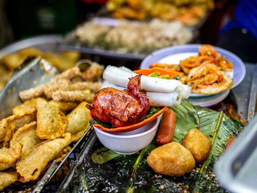 Hanoi: Eat Like a Local Small Group Street Food Tour - Train Street and Egg Coffee: Optional Add-Ons Worth Knowing About