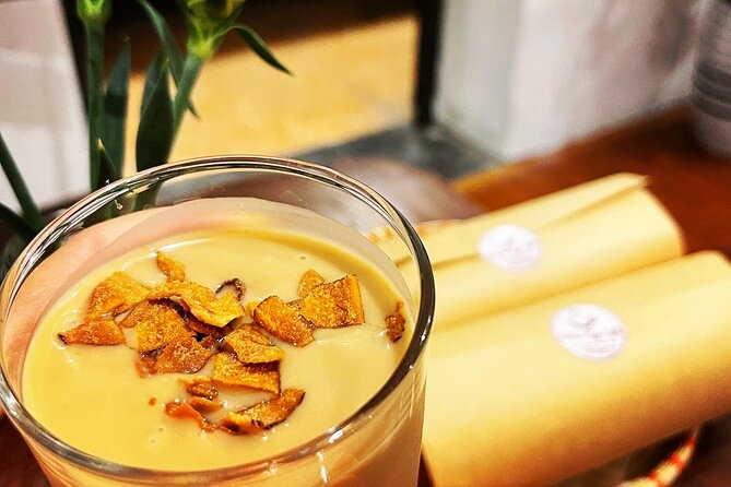 Hanoi Egg Coffee & Coconut Coffee Making Class with Free Banh Mi - Meeting at 8 Gia Ngư Street, Right by Hàng Bạc
