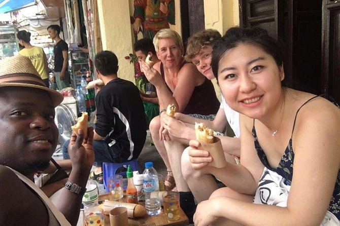 Hanoi Food on Foot: Walking Tour of Hanoi Old Quarter - Stop-by-stop: the foods and drinks that shape the evening