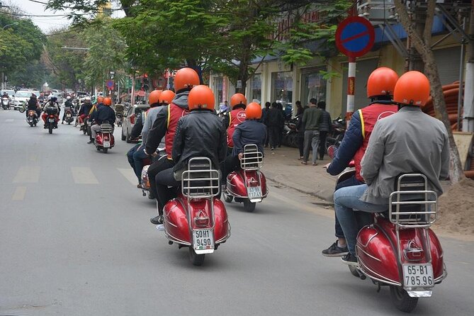 Hanoi Food Tours: Hanoi Foodie Scooter Tour Led By Women - French Quarter banh cuon: a café stop built around one dish