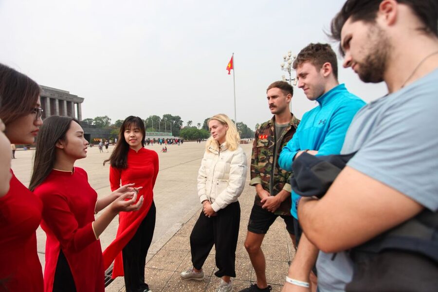 Hanoi: Full-Day City Tour and Water Puppet Show - Ho Chi Minh complex: what you’ll see, even when the Mausoleum is closed