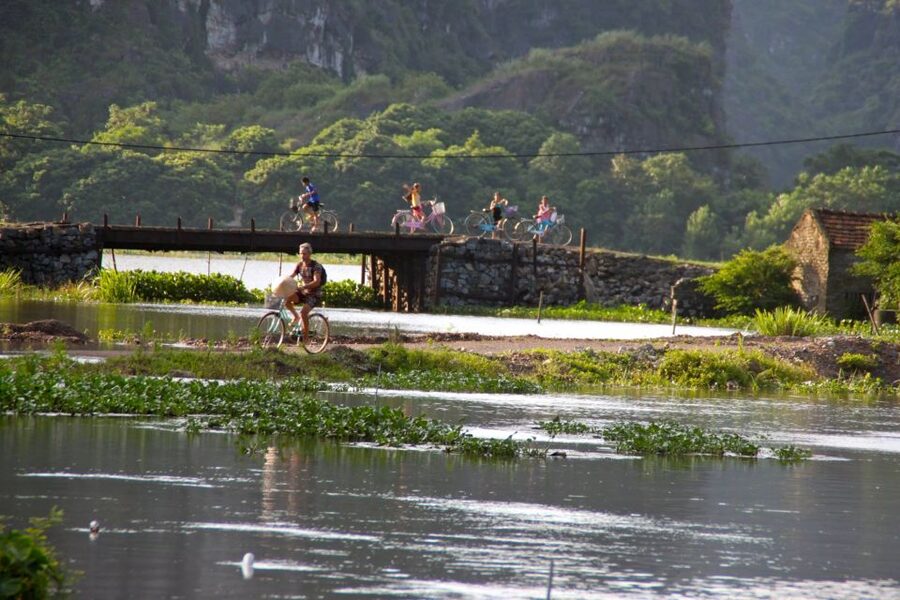 Hanoi: Full Day Guided Tour of Hoa Lu, Tam Coc, and Mua Cave - Value check: is $48 a good deal for this day?