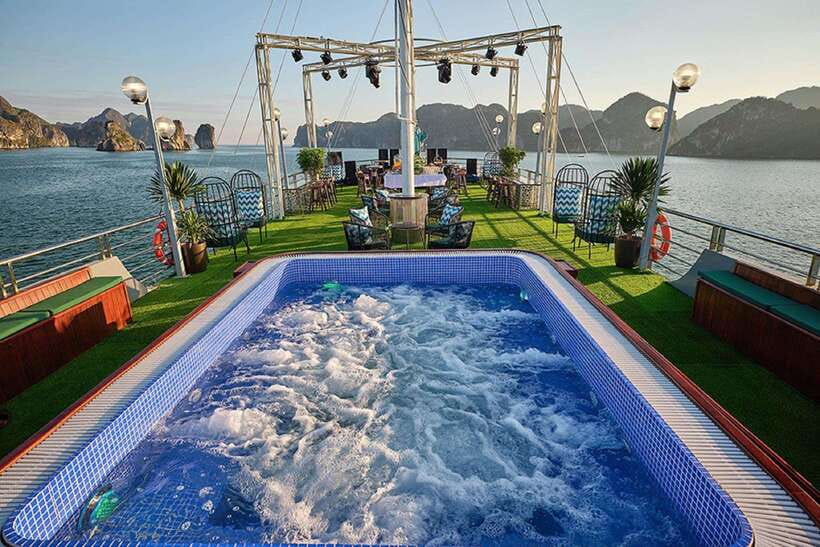 Hanoi: Full-Day Halong Bay 5-star Cruise with Kayak & Buffet - Key highlights worth marking on your map