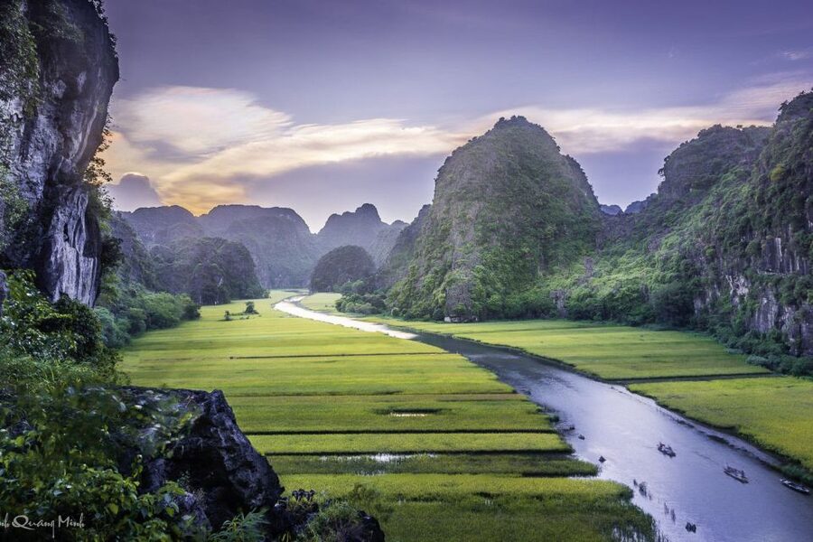 Hanoi: Full-Day Mua Cave, Hoa Lu and Tam Coc Tour - Mua Cave and nearly 500 steps: the hike that earns the view