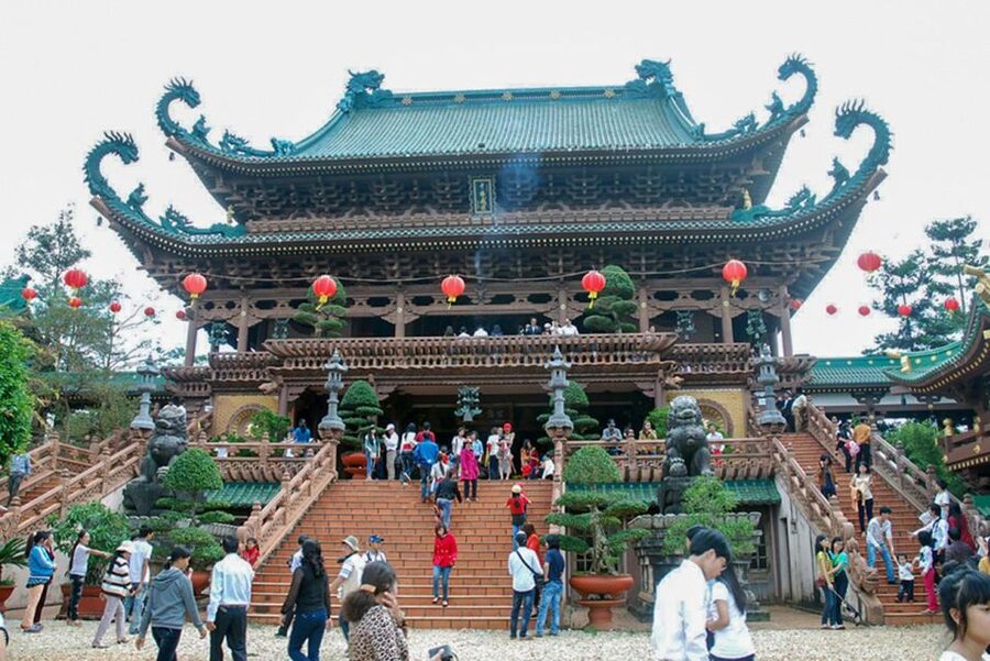 Hanoi: Full-Day Pilgrimage to Perfume Pagoda - Base Temple Stop: Time to See, Walk, and Get Oriented
