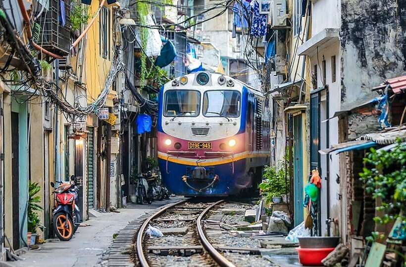 Hanoi: Guided Food Tour with Train Street Visit - Bun cha at the first restaurant: smoky pork and sauce you’ll want more of