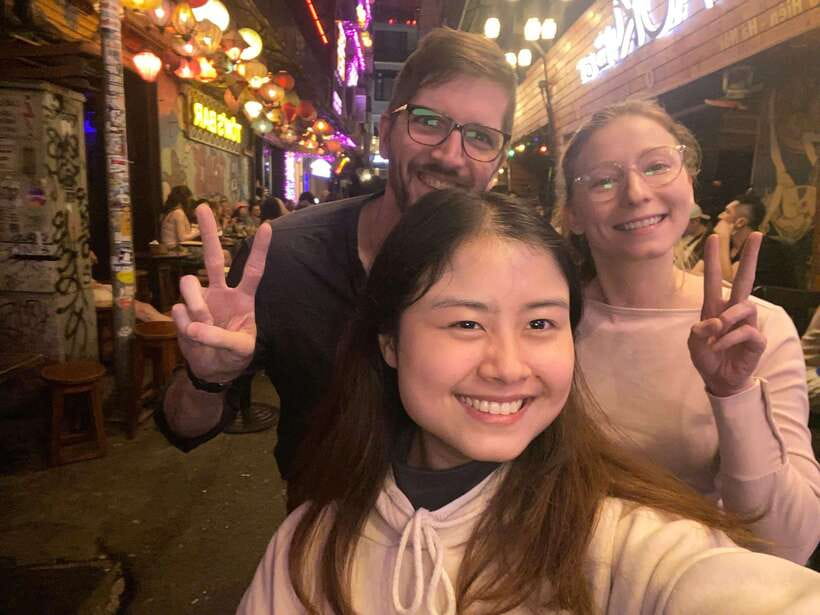 Hanoi: Guided Street Food Tour for small groups - Who this small-group Hanoi street food tour fits best