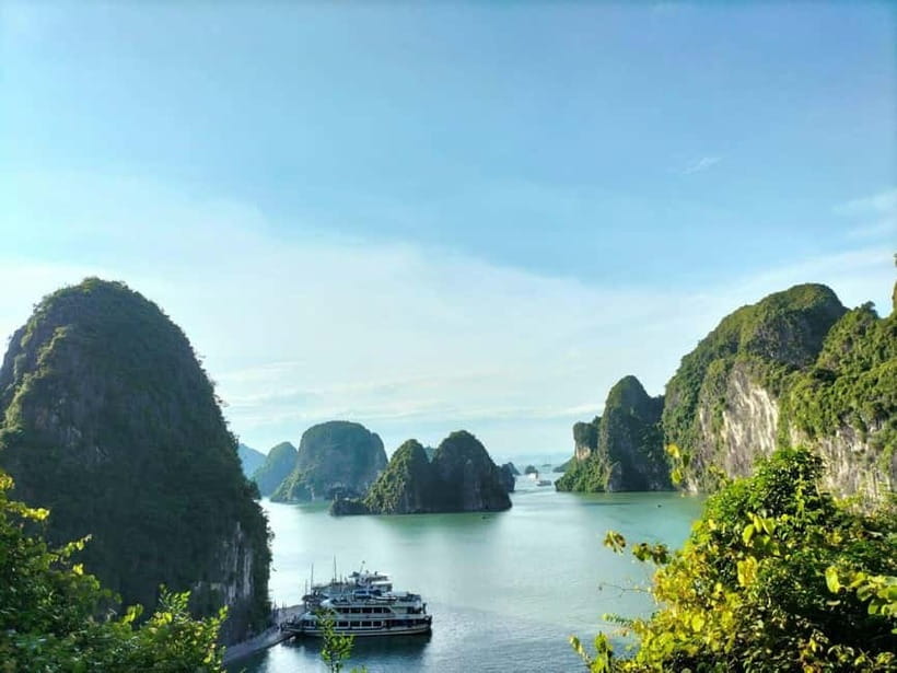 Hanoi-Ha Long 1D: Caves, Islands, Kayak, Lunch & Small Boat - Ha Long Bay in One Day: A Route That Actually Makes Sense