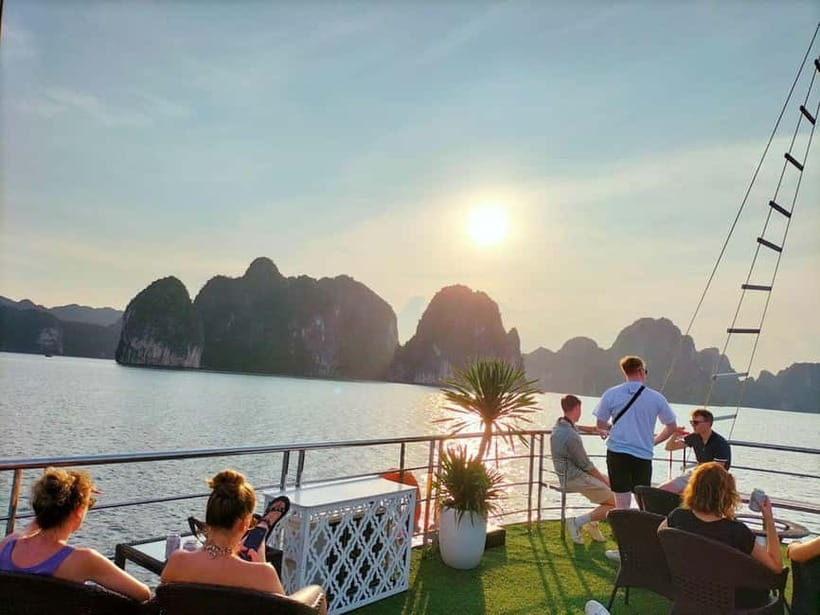 Hanoi-Ha Long 1D: Caves, Islands, Kayak, Lunch & Small Boat - Return to Tuan Chau and Back to Hanoi