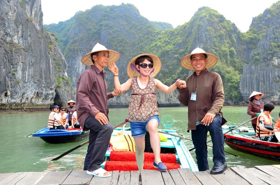 Hanoi: Ha Long Bay Cruise Day Tour visit Titop island & Cave - Titop Island: beach swim plus a summit hike for views
