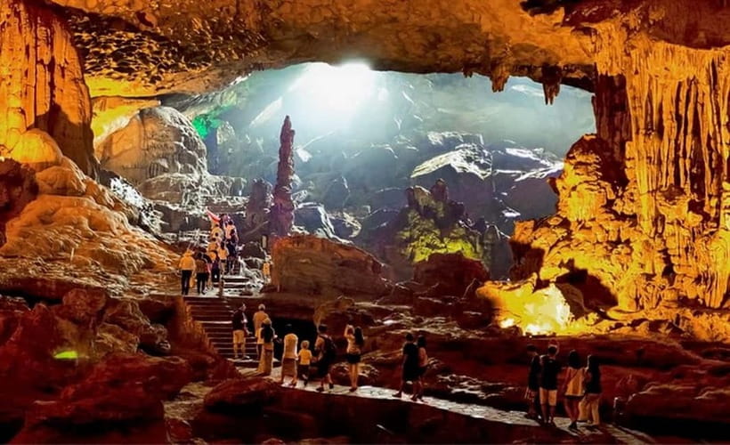 Hanoi: Ha Long Bay Day Cruise - Swimming, Meal, Kayaking - Sung Sot Cave: the Surprise Cave walk and how to enjoy it