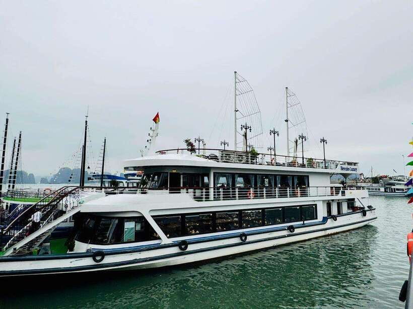 Hanoi: Ha Long Bay Day Trip - Luxury Cruise & Buffet Lunch - Sunset party on the cruise: the softer landing