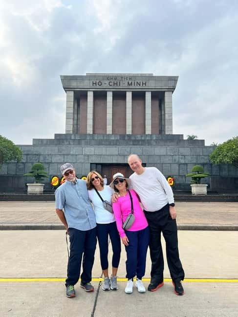 Hanoi:Half-day City Highlights and Hidden Gems Tour - Hoan Kiem Lake: Hanoi’s heart, both symbolic and practical