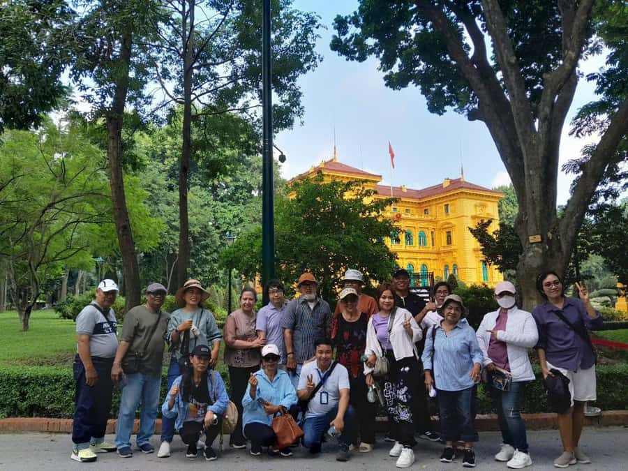 Hanoi: Half-Day City Tour with Thang Long Water Puppet Show - Temple of Literature: the 11th-century university you can feel