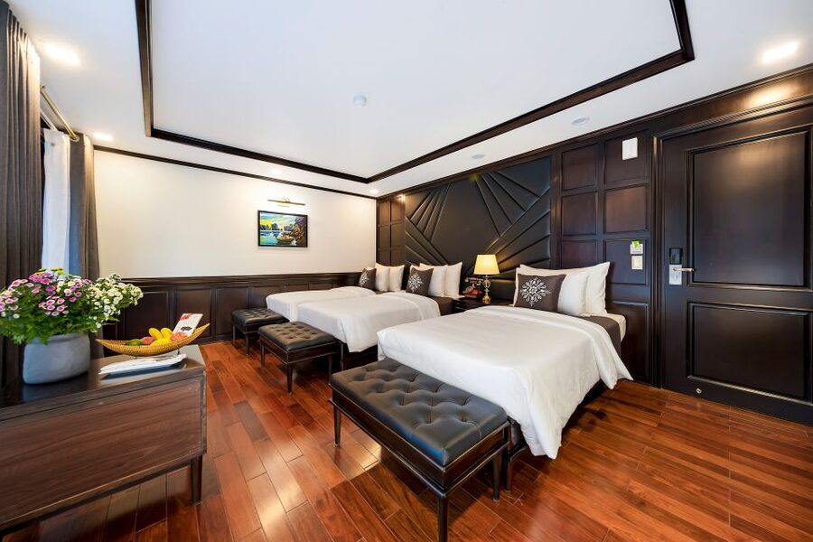 Hanoi: Halong Bay 2-Day 5-Star Balcony Cruise & Bathtub - The pacing: why this 2-day format works (and where it can feel “active”)