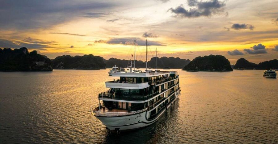 Hanoi: Halong Bay 2-Day 5-Star Balcony Cruise & Bathtub - Day 1: Hanoi to Tuan Chau, then Dark/Bright caves and Lan Ha Bay’s quieter corners