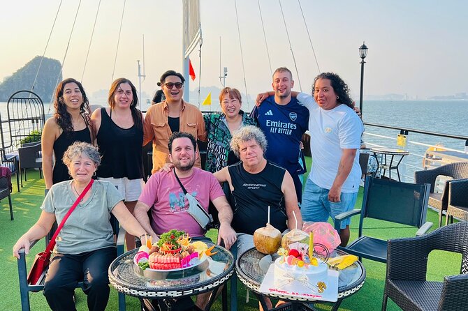 Hanoi : Halong Bay 7-Hour Luxury Cruise with Limousine Transfer - Ti Top (Titov) Island: Views, Photos, and a Breather