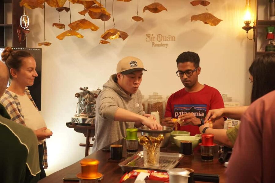 Hanoi: Hands-On 5 Vietnamese Coffees & 3 Local Wines Tasting - Maxie’s English-First Teaching Style (Plus Stuart in the Background)