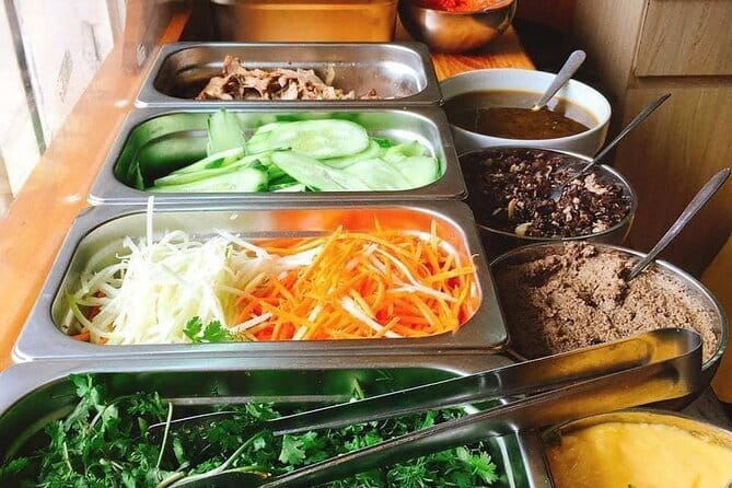 Hanoi Hidden Bites Premium Food Adventure - Meeting near the night market: where to start and why it matters