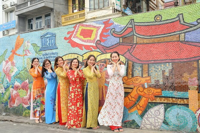 Hanoi Hidden Bites Premium Food Adventure - Hoan Kiem Lake stop: the Returned Sword legend and a breather