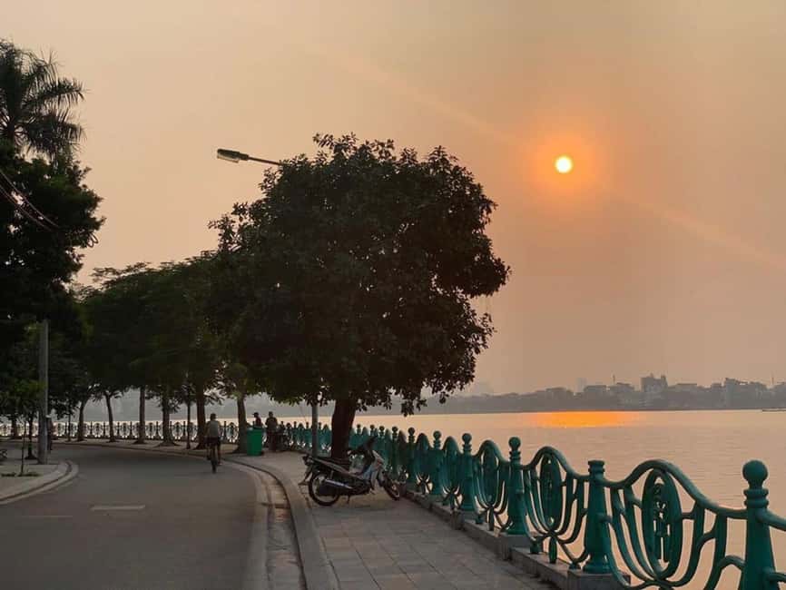 Hanoi Hidden Site: Immersive Spiritual & Cultural Experience - Participating in dâng sớ and hóa vàng (with guidance)