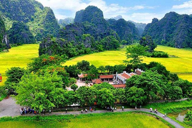 Hanoi - Hoa Lu - Tam Coc - Mua Cave - 1 Day / By Luxury Limousine & Small Group - Mua Cave: the climb that buys you sweeping countryside views