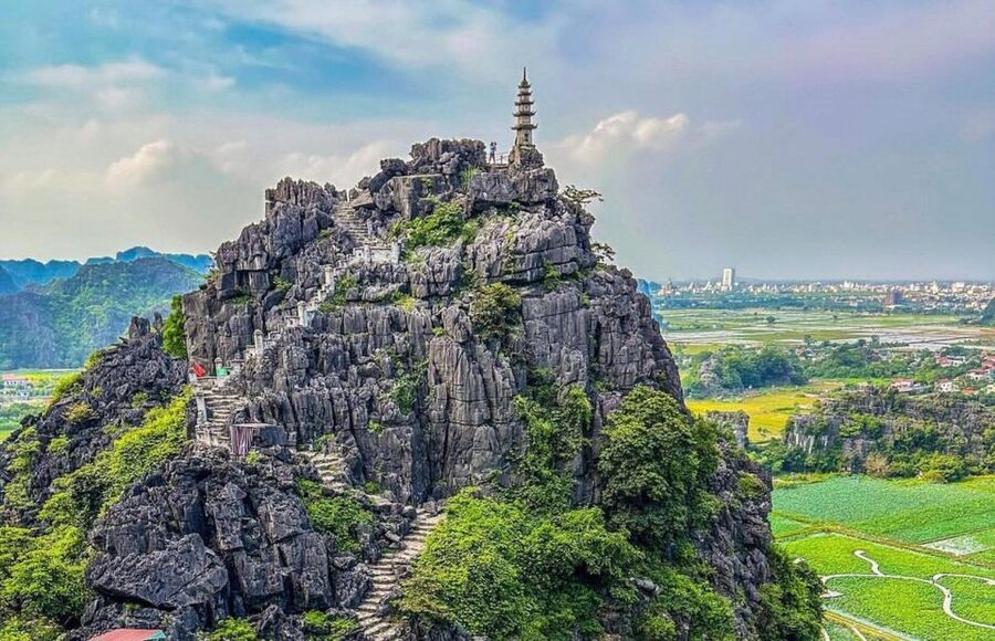 Hanoi: Hoa Lu, Trang An, and Mua Cave Full-Day Trip - Logistics and comfort: what to expect on the bus and between stops