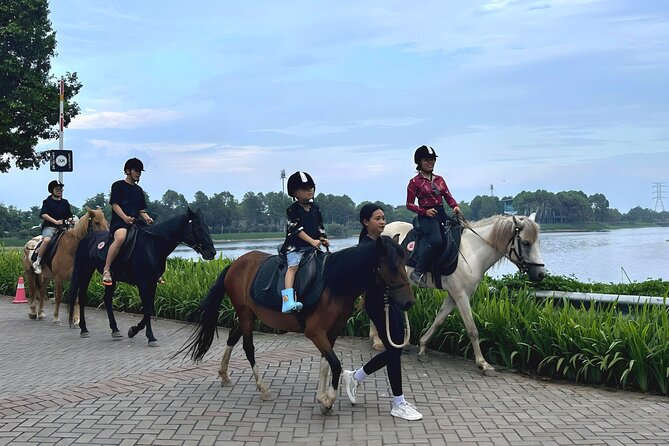 Hanoi Horseback Riding Club & Tours - Exclusive Experience - Gamuda Yen So Park: A Nature Escape Without Leaving the City