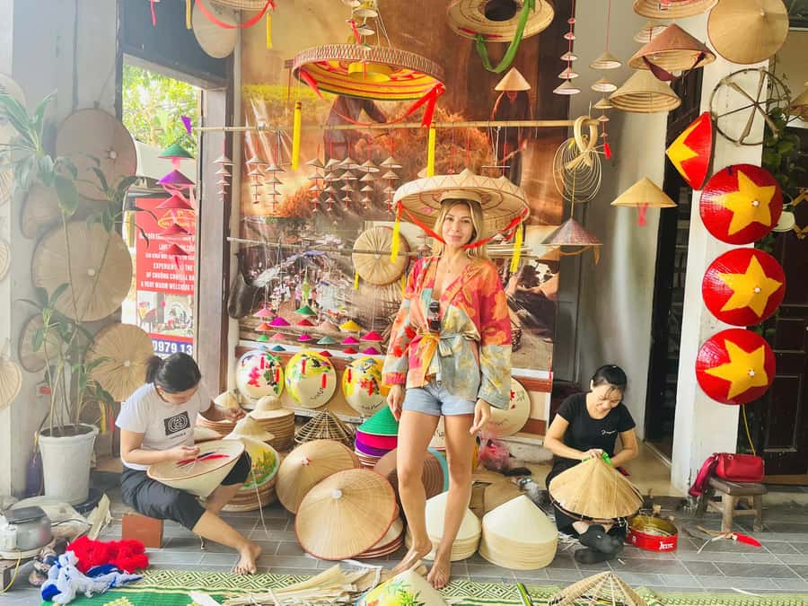 Hanoi: Incense, Hat Making & Lacquer Villages Artisanal Tour - Train Street optional drop-off: smart photo plan, no stress