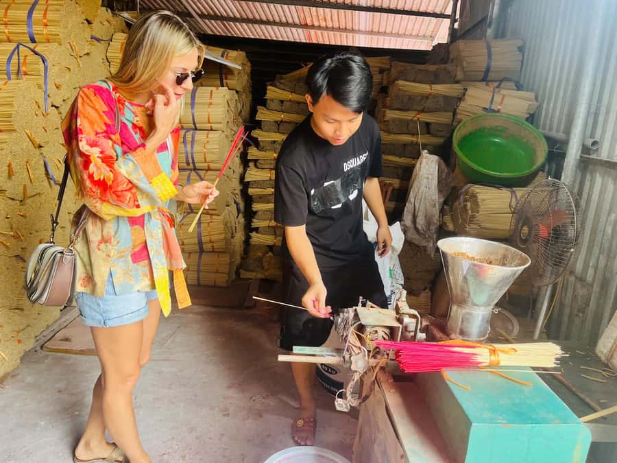 Hanoi: Incense Village, Conical Hat, & Dough Figurines Tour - Key things to look forward to