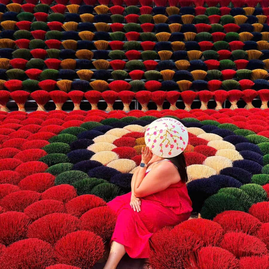 Hanoi: Incense Village, Conical Hat, & Street Food Tour - Quang Phu Cau Incense Village: Where the Color Comes From