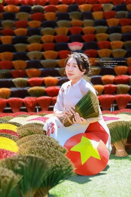 Hanoi: Incense Village, Hat Village or Weave Mat SMALL GROUP - Hoi Village mat weaving: a longer view of craft from the 10th–11th centuries