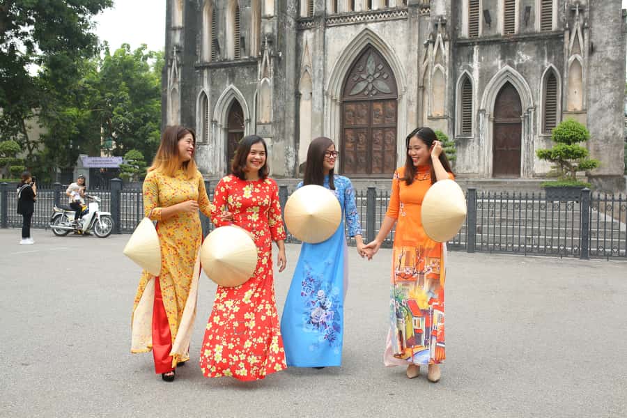 Hanoi: Instagram-Worthy Tour of City’s Most Scenic Spots - Sword Lake and Temple of Jade Mountain: the classics you’ll want to repeat