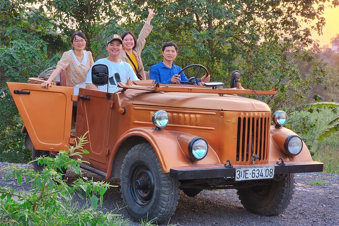 Hanoi Jeep Tour: Red River Countryside+ Backstreet+ Train-street - Stop 2: West Lake and Truc Bach Lake backstreets when you want a calmer Hanoi