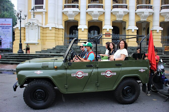 Hanoi Jeep Tours Led By Women: Hanoi Countryside Jeep Tours - Trúc Bạch Lake food stop and your return to the Old Quarter
