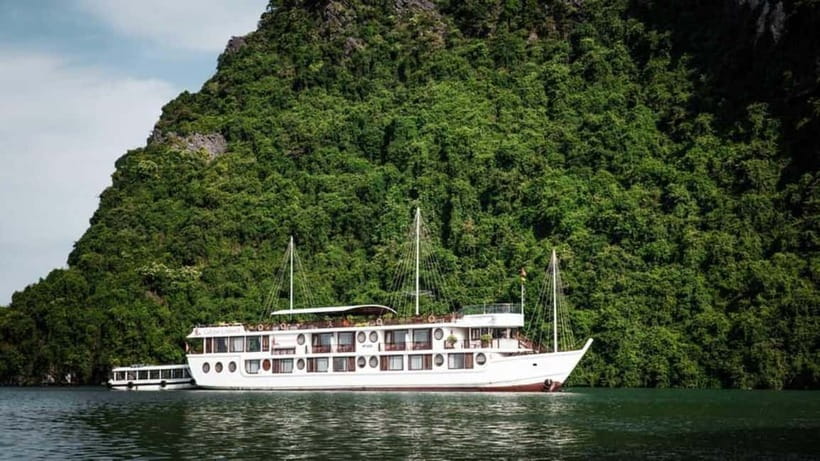 Hanoi: Lan Ha Bay & Cat Ba Island 1 or 2-Day Cruise - Dark Cave and Bright Cave: kayaking time you can actually control