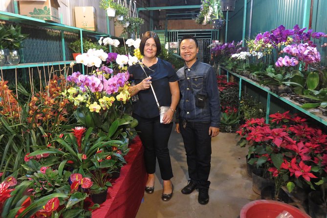 Hanoi Local Market Discovery - Dong Xuan Market: Big Indoor Shopping With Real-Market Energy