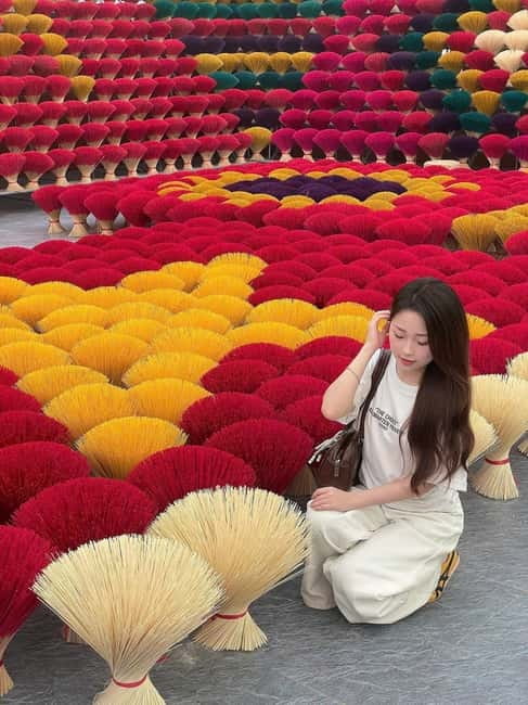 Hanoi: Long Dress Village or Incense Village, Hat Village - Why these craft villages beat a museum day