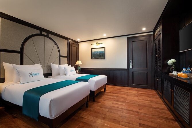 Hanoi: Luxury 3-Day Ninh Binh Trip and Halong 5-Star Cruises - Day 3 in Halong Bay: early breakfast, a local fishing village stop, and brunch on the return sail