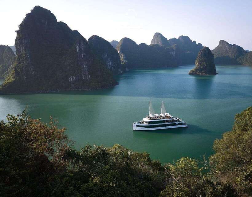 Hanoi: Luxury Lan Ha Bay Jade Sails Cruise with Buffet Lunch - Clean Transport Back to Hanoi (and the Small Comforts)