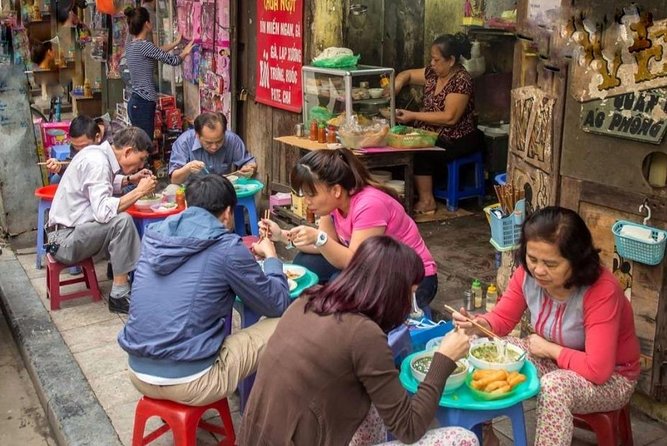 Hanoi Michelin Star Walking Food Tour & Train Street - Train Street Hanoi: the photo moment, plus the street reality